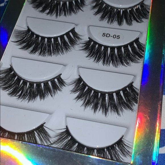 Faux Eyelashes - Picture 2 of 4